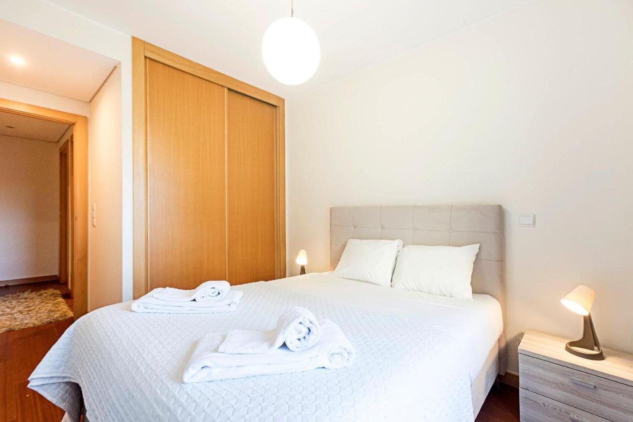 Apartment 2br Flat By Metro W/ Free Parking By Lovelystay Vila Nova de Gaia