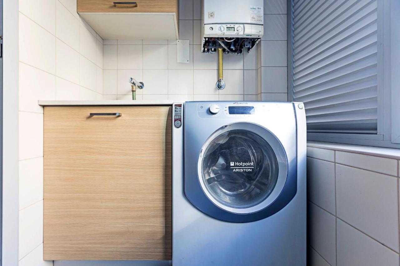 2br Flat By Metro W/ Free Parking By Lovelystay Apartment *